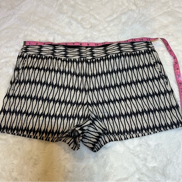 Joe Fresh Shorts - Picture 2 of 6